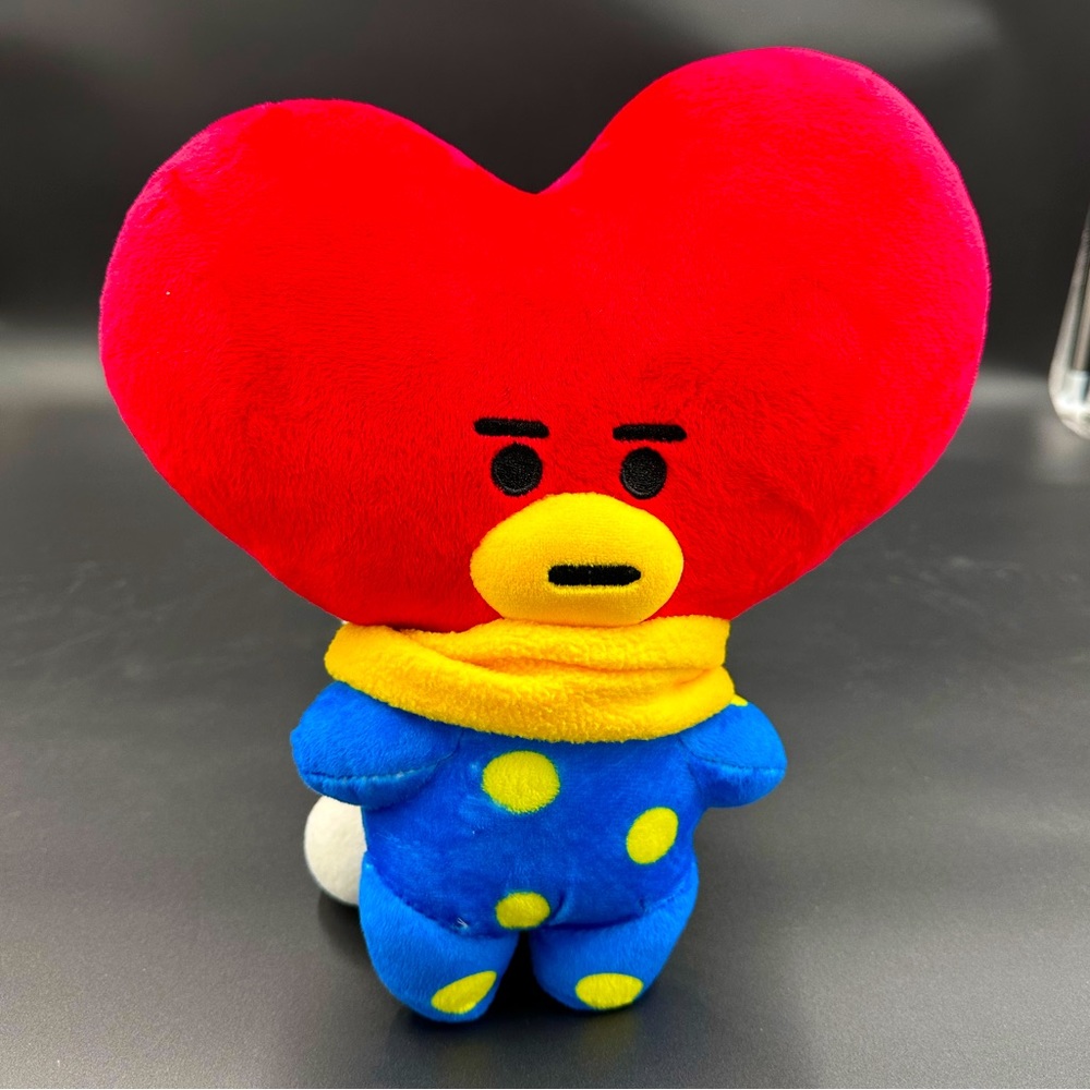 RARE Line Friends  Official BT21 TATA Winter Let It Snow Plush